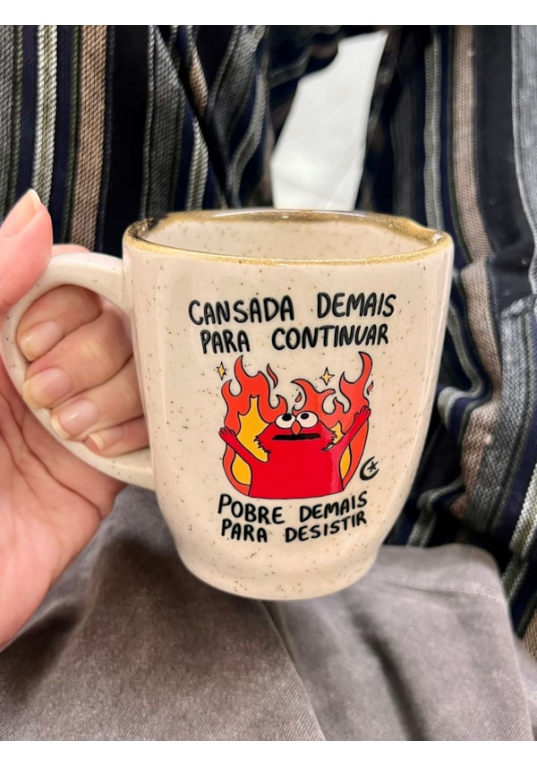 Caneca Névoa - Elmo Cansada Demais - 260ml