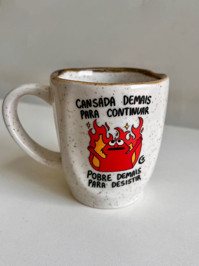 Caneca Névoa - Elmo Cansada Demais - 260ml — imagem 2