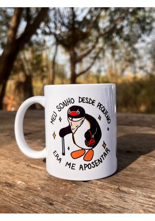 Caneca Pingu Aposentado