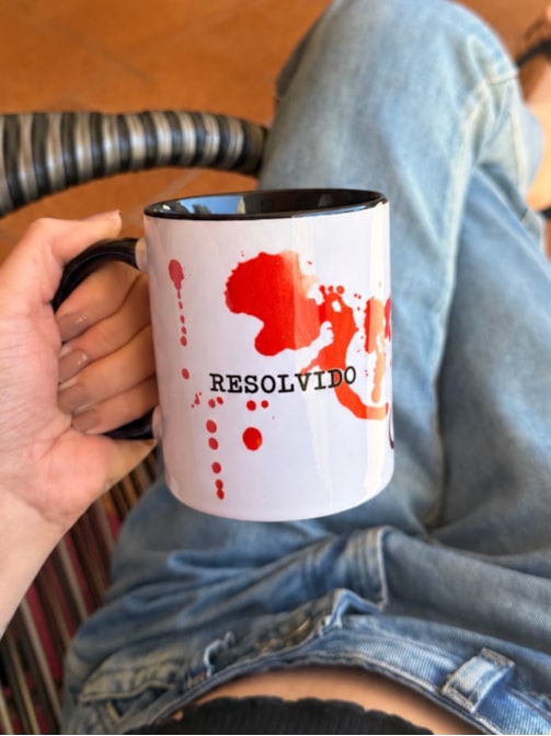 Caneca Resolvido - Alça Preta