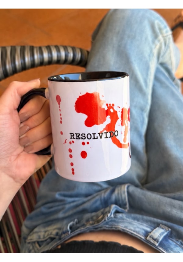 Caneca Resolvido - Alça Preta