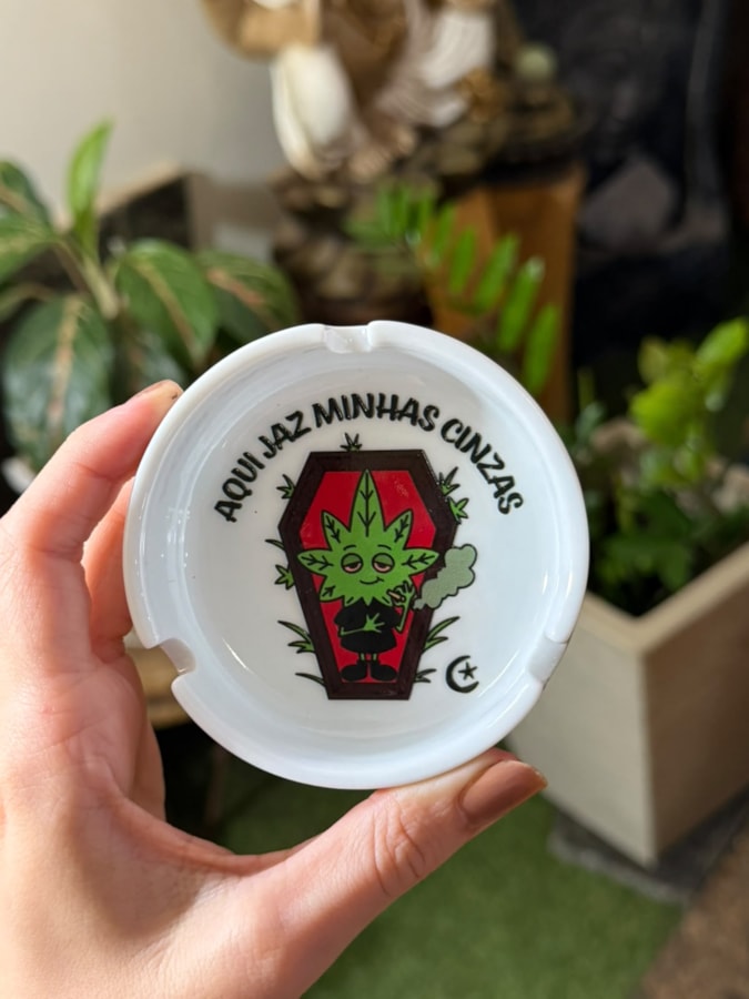 Cinzeiro Porcelana - Aqui jaz minhas cinzas — imagem 2