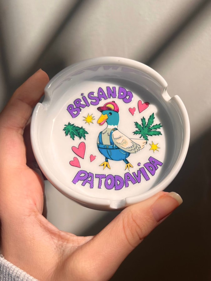Cinzeiro Porcelana - Brisando Patodavida — imagem 1