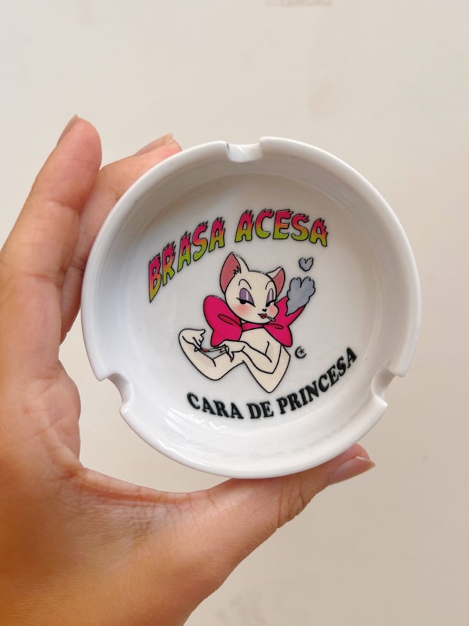 Cinzeiro Porcelana - Cara de Princesa — imagem 2
