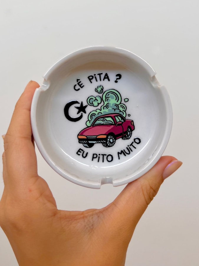 Cinzeiro Porcelana - Cê pita? Eu pito muito — imagem 1
