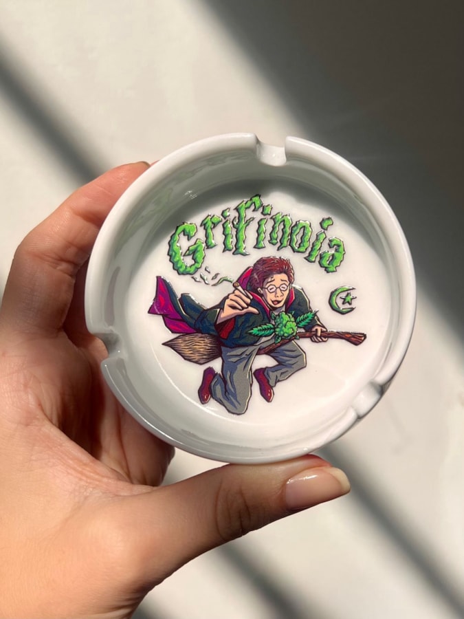 Cinzeiro Porcelana - Grifinoia — imagem 1