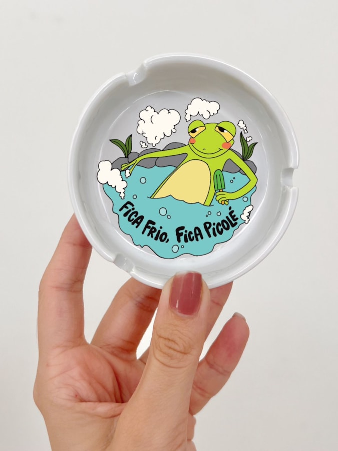 Cinzeiro Porcelana - Sapo fica Picolé — imagem 1