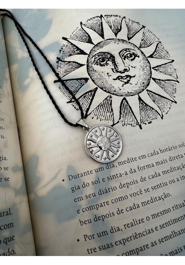Colar Amuleto Sol Estrelado