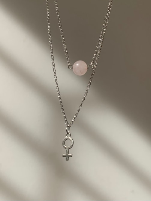 Colar Duplo Quartzo Rosa e Vênus