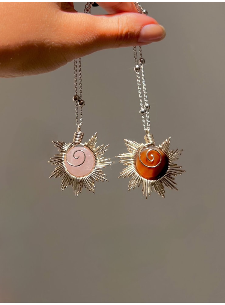 Colar Sol Artesanal Hippie — imagem 1