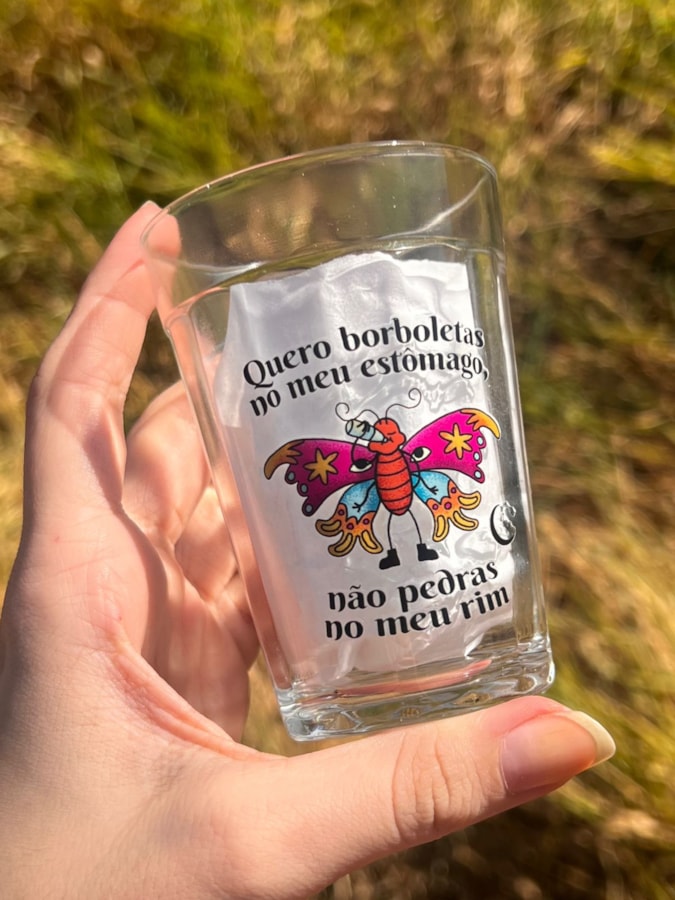 Copo Borboletas no Estômago - Vidro 190ml — imagem 1