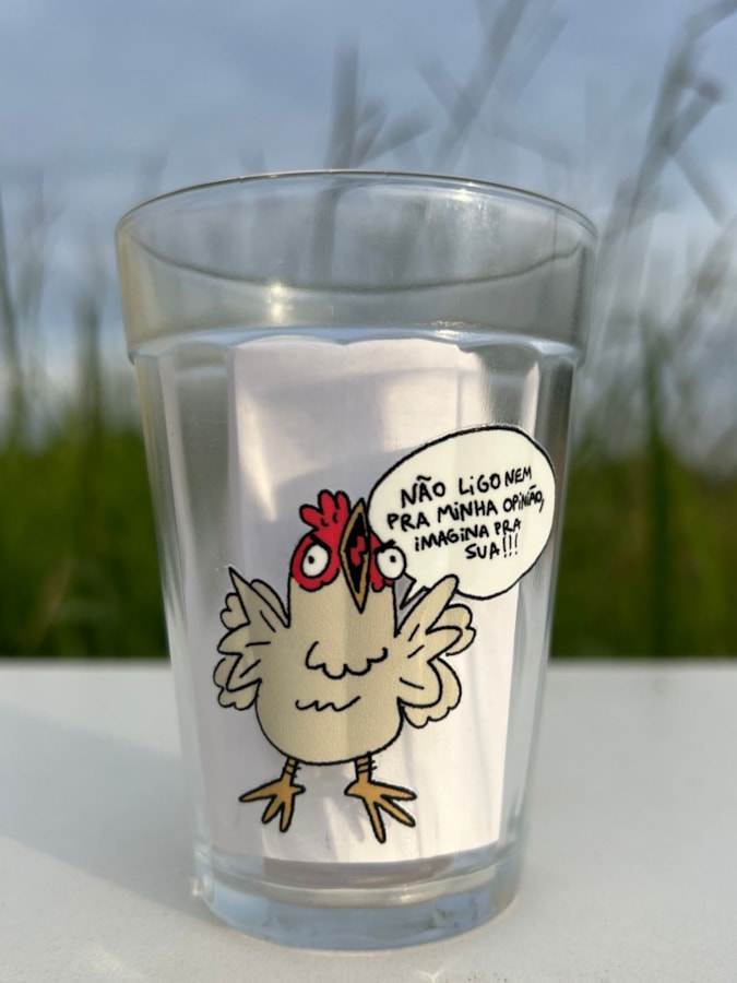 Copo Galinha Que Não Liga - Vidro 190ml — imagem 1