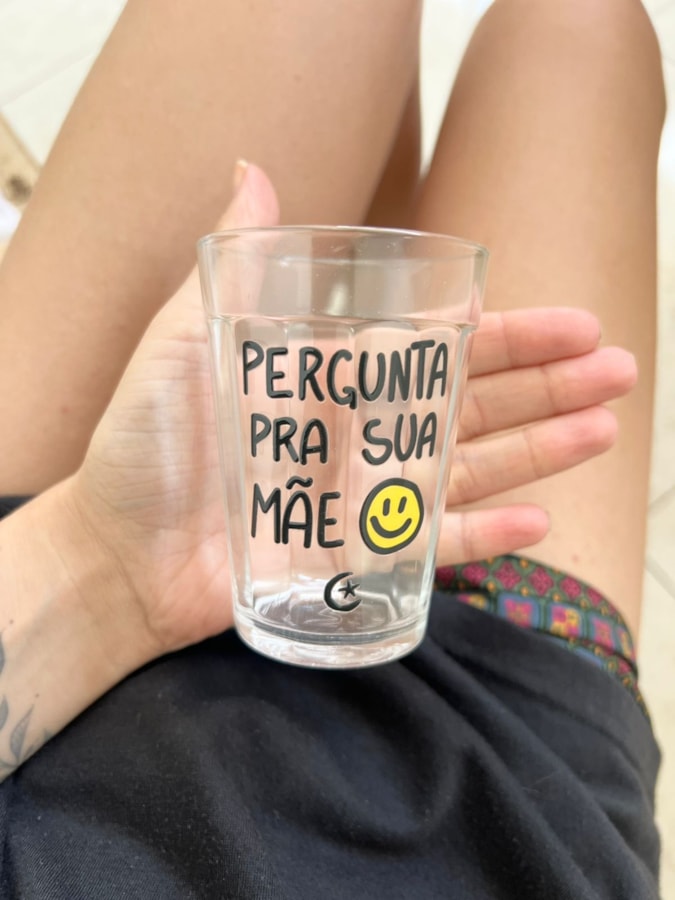 Copo Pergunta pra sua Mãe - Vidro 190ml — imagem 1
