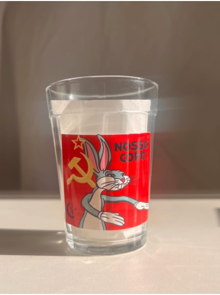 Copo Pernalonga Comunista - Vidro 190ml