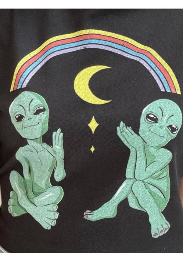Cropped Comfy Alien Good Vibes - Preta