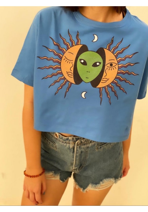 Cropped Comfy Alien Interior