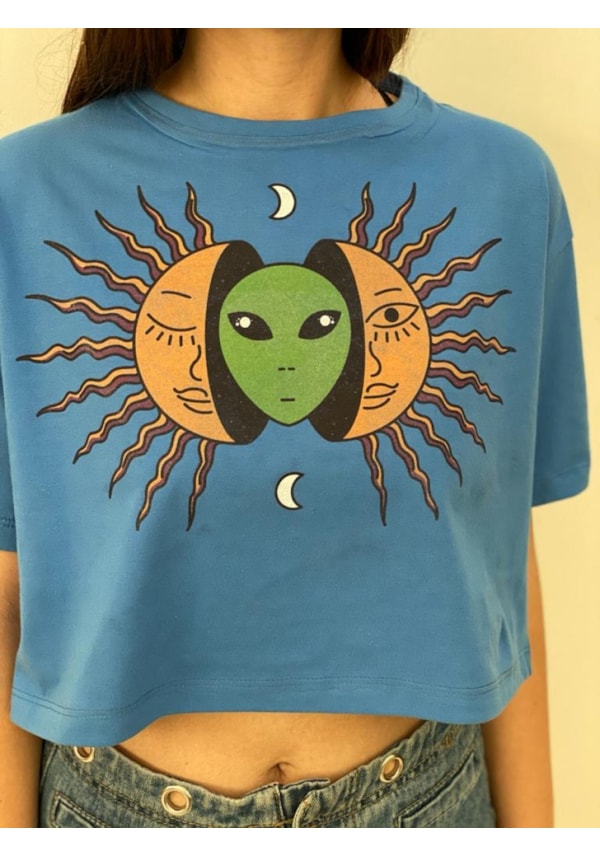 Cropped Comfy Alien Interior
