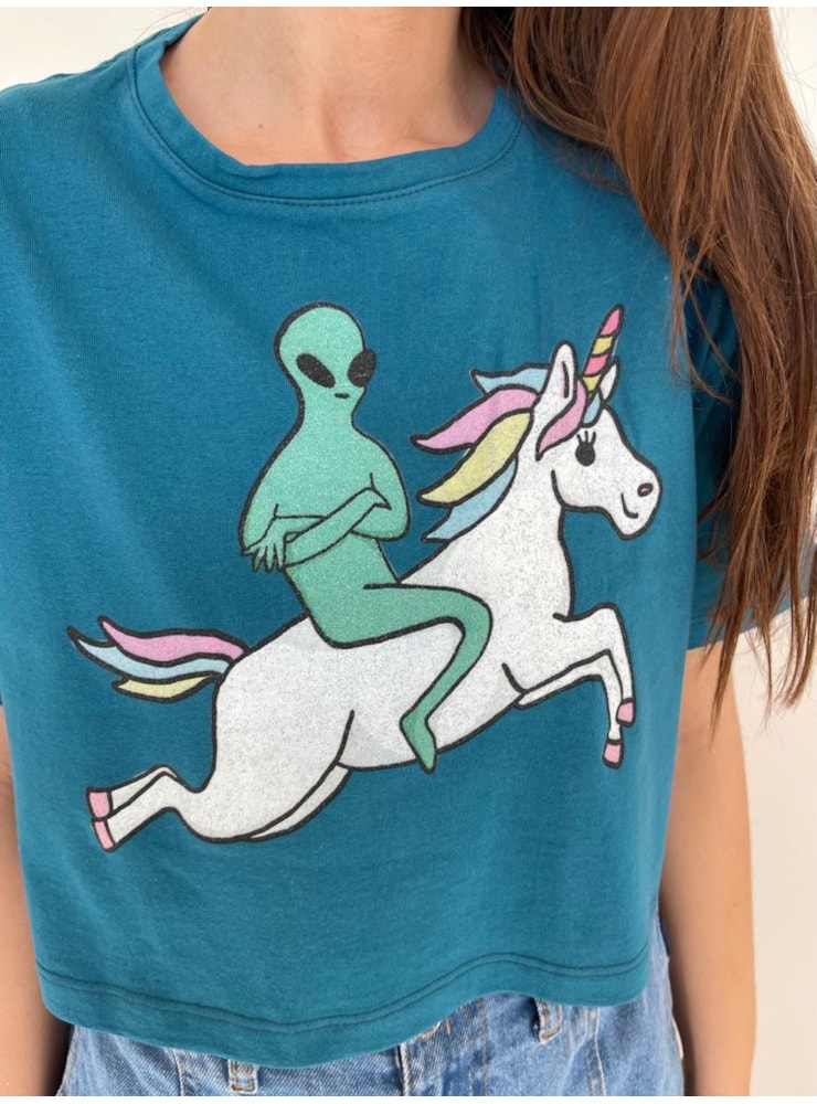 Cropped Comfy Alien Únicornio — imagem 1