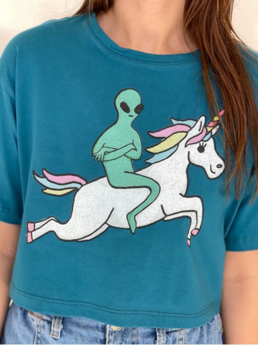 Cropped Comfy Alien Únicornio