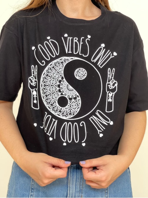 Cropped Comfy Good Vibes
