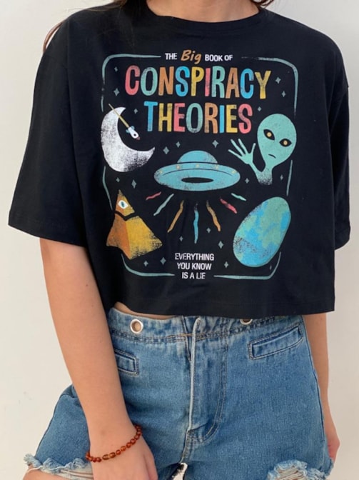 Cropped Comfy Teoria da Conspiração