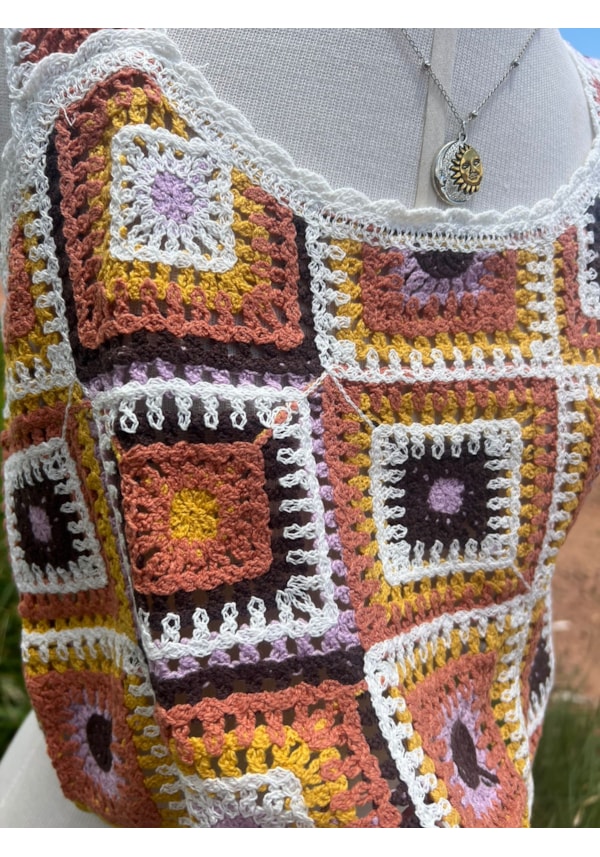 Cropped Crochê Runas