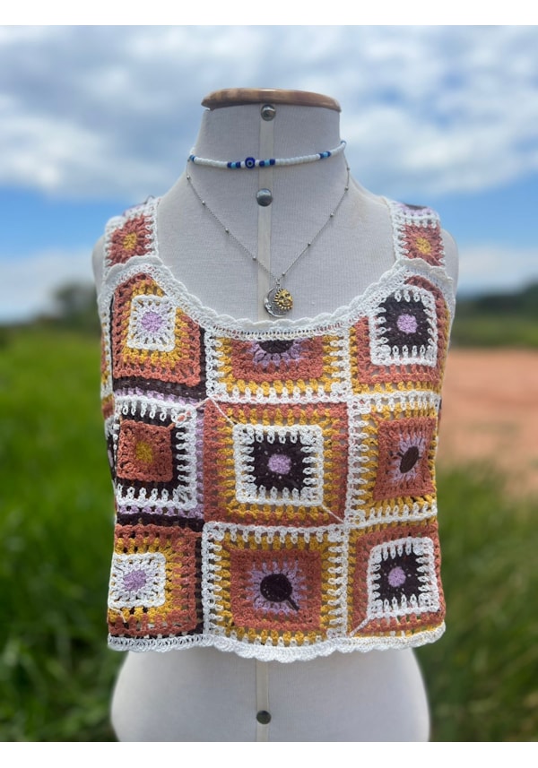 Cropped Crochê Runas