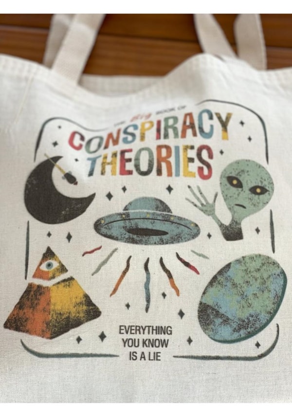 Ecobag Teoria da Conspiração
