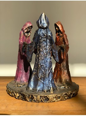 Estatueta Três Bruxas Raiz Feminina
