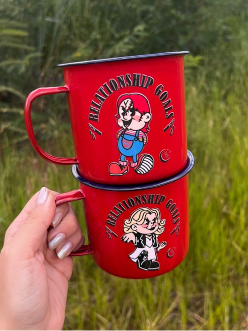 Kit com 2 Canecas 450ml Chucky e Tiffany - Vermelha