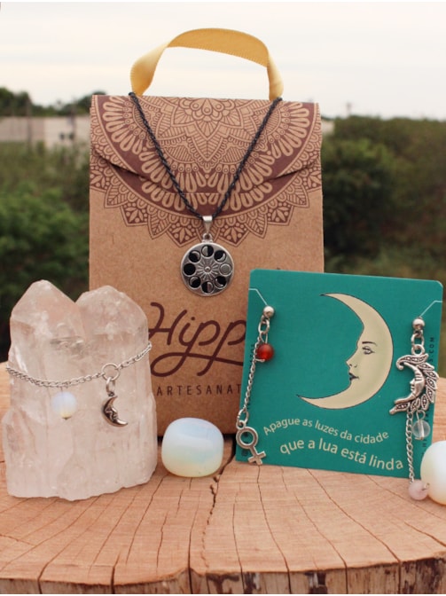 Kit Energia Lunar - Colar + Pulseira + Brincos