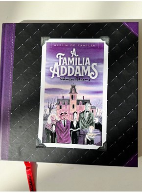 Livro A Família Addams: Álbum de Família