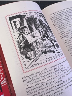 Livro Alice no País das Maravilhas (Classic Edition)