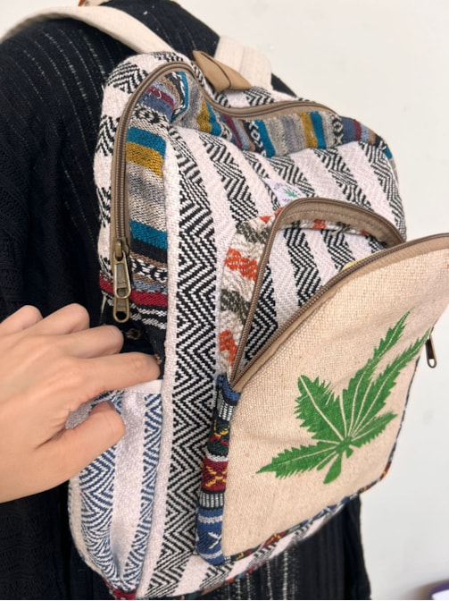 Mochila Grande Hemp Cânhamo - Leão