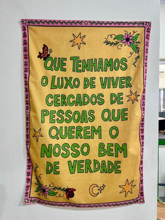 Panô Tenhamos o Luxo - 75cm x 110cm — imagem 1