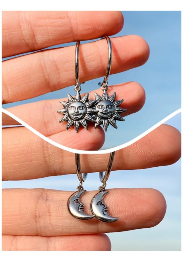 Par Brincos Argola Média Sol ou Lua