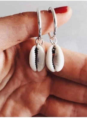 Par de Brincos Mini Argola Búzios