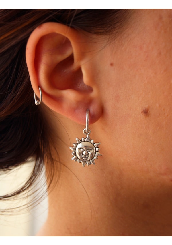 Par de Brincos Sol e Lua Mini Argola
