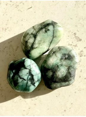 Pedra Esmeralda - Amor e Regeneração