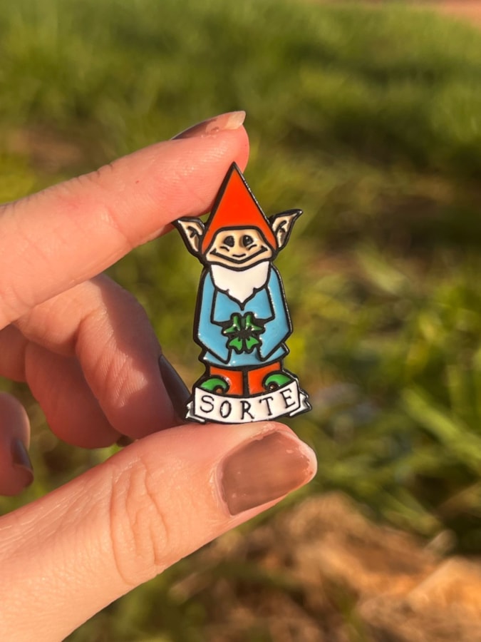 Pin ou Broche - Duende da Sorte — imagem 1