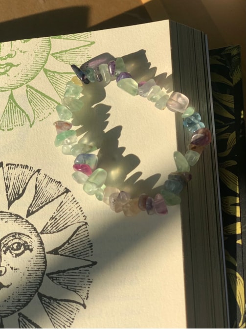 Pulseira de Cascalho Fluorita