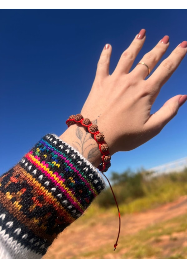 Pulseira Shambala Fio Vermelho - Rudraksha