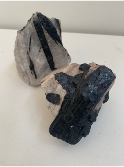 Quartzo com Turmalina Negra - Extrema Proteção