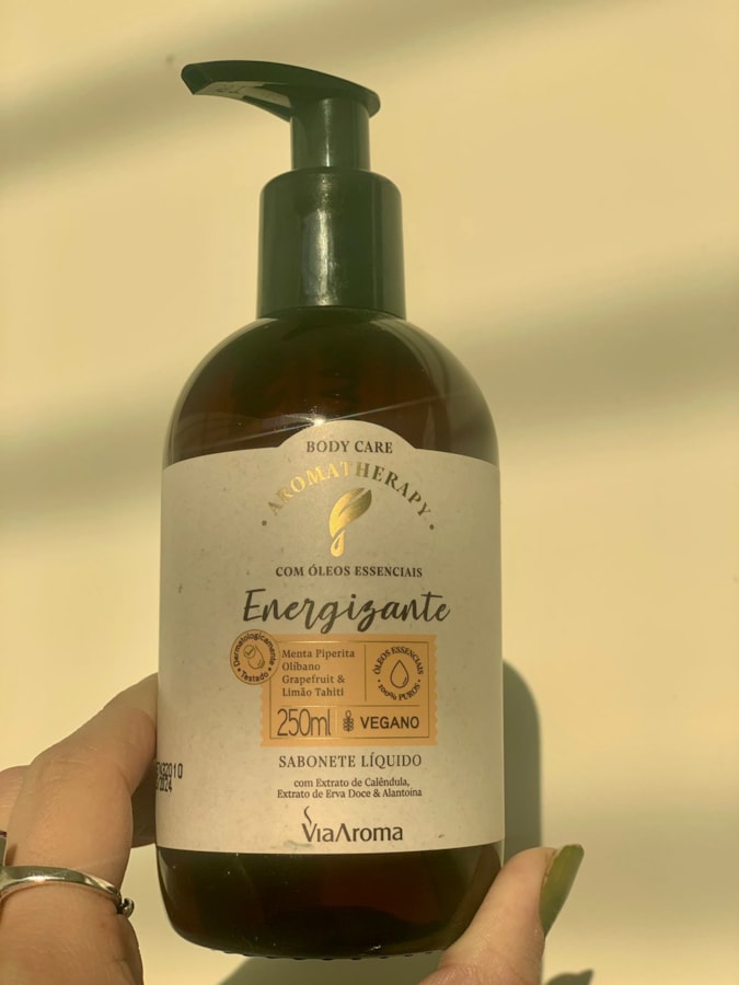 Shampoo Vegano Neutro - Hidratação, Brilho e Maciez - 250ml