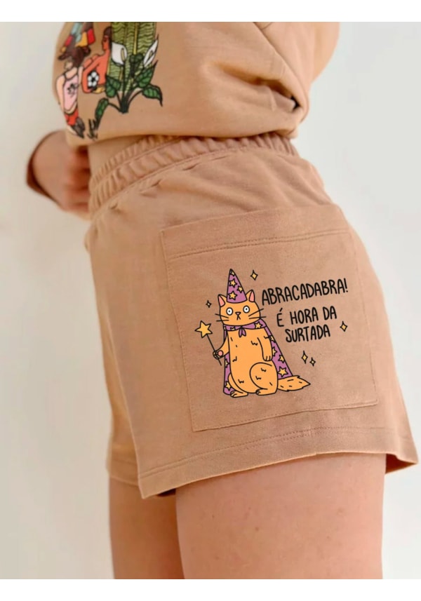 Short Moletom Abracadabra! É hora da surtada - Capuccino