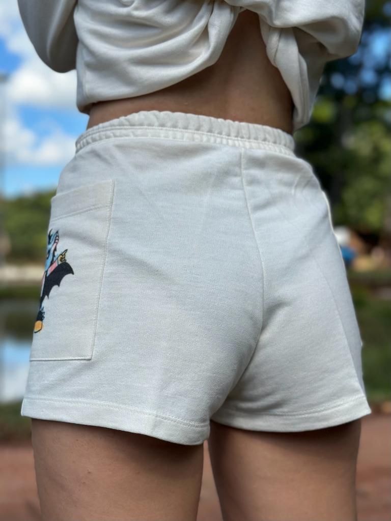 Off white hot sale kiss shorts