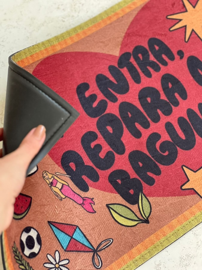 Tapete Entra, Repara na Bagunça — imagem 2
